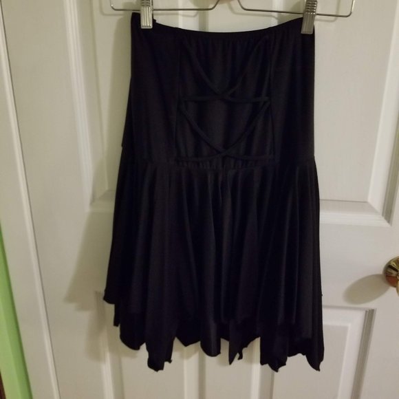 NWOT Latin skirt with handkerchief hem, size M/L - Picture 3 of 7